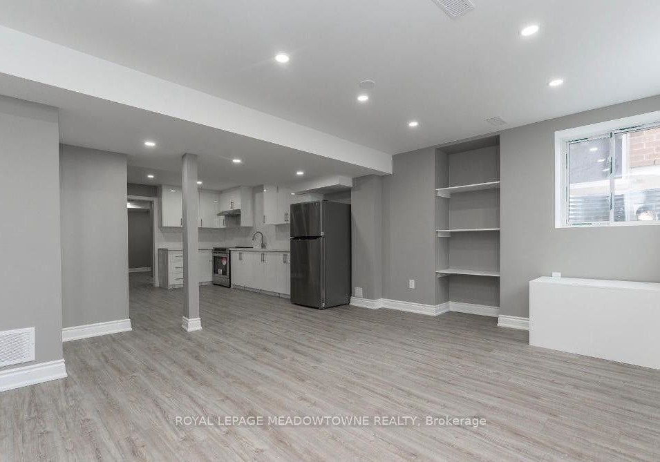 127-yates-drive-milton-ontario-w13722158
