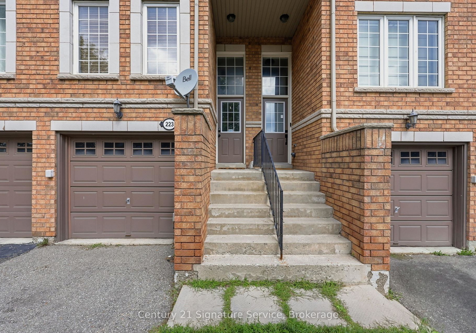 435-hensall-circle-mississauga-ontario-w13722190