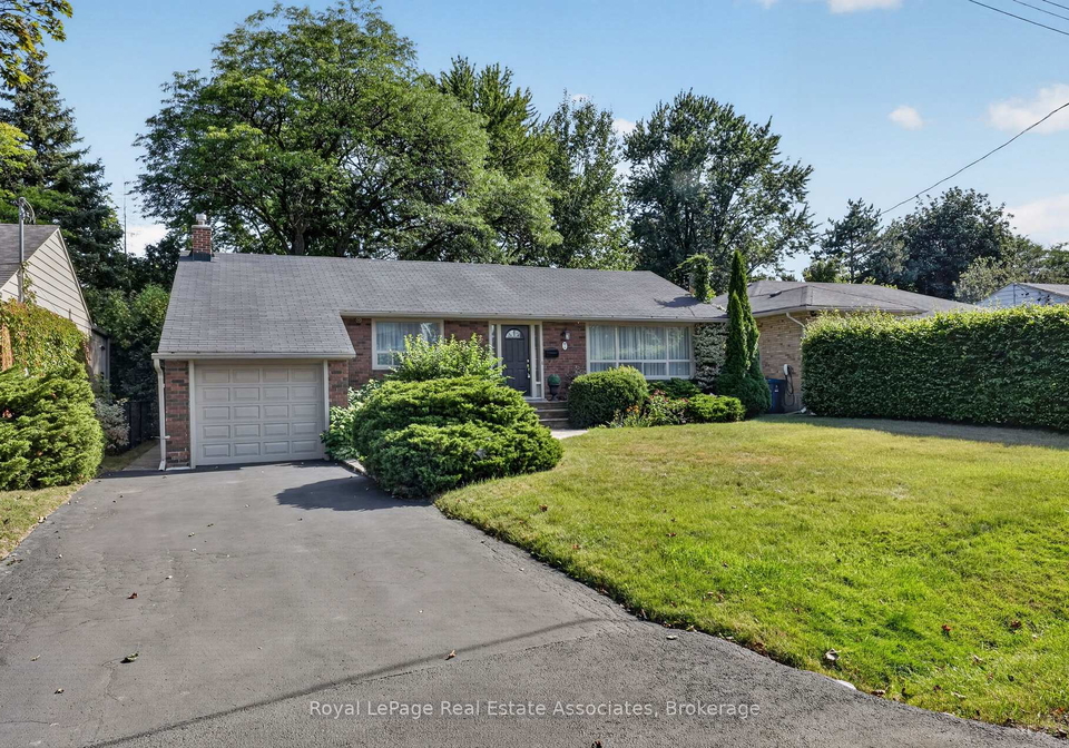 7-greening-crescent-toronto-etobicoke-ontario-w13722596