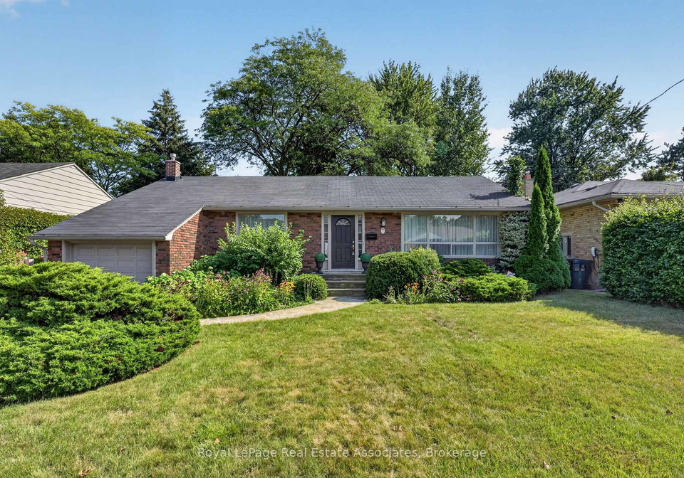 7-greening-crescent-toronto-etobicoke-ontario-w13722596