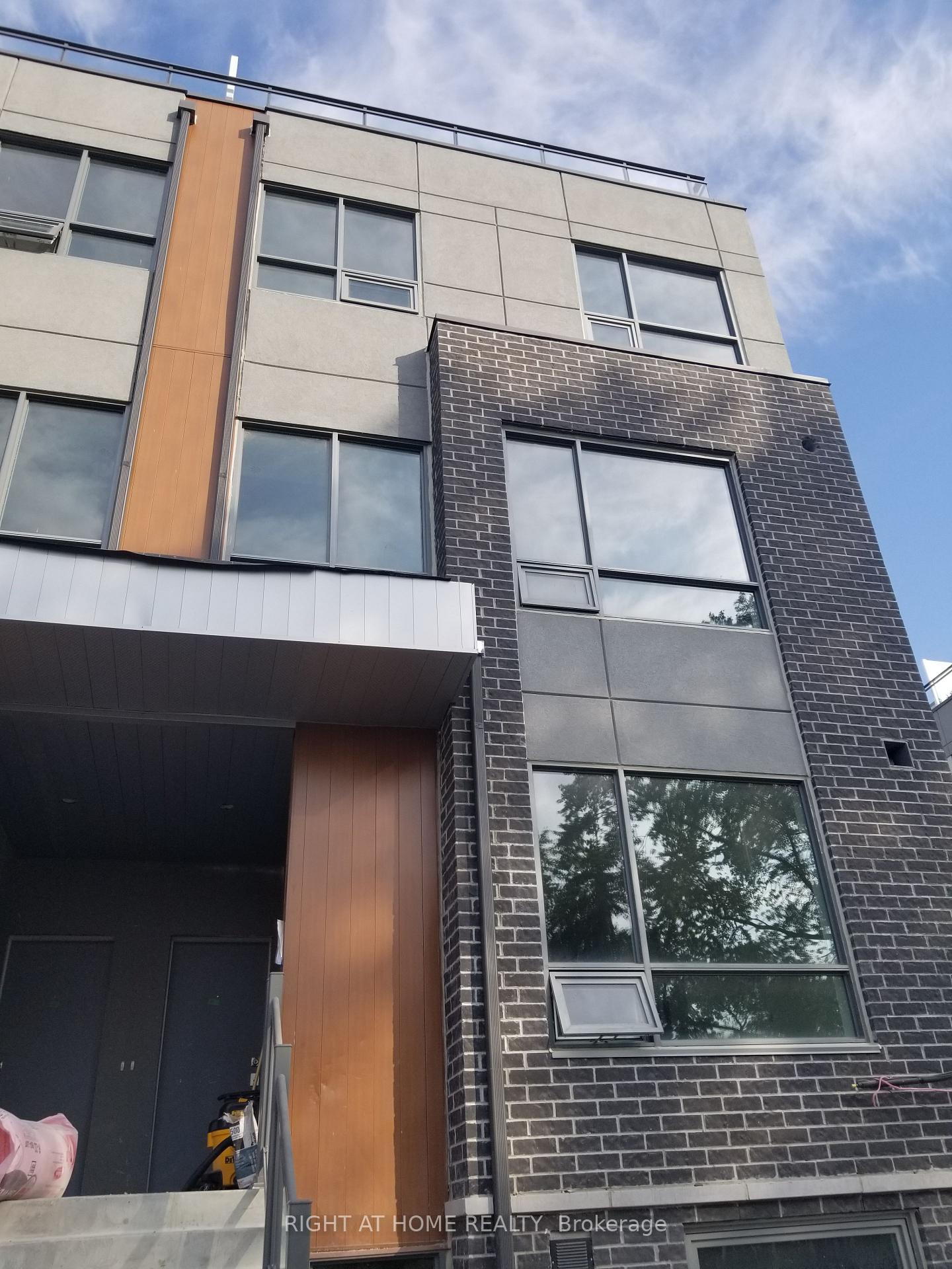 650-atwater-avenue-mississauga-ontario-w13722620