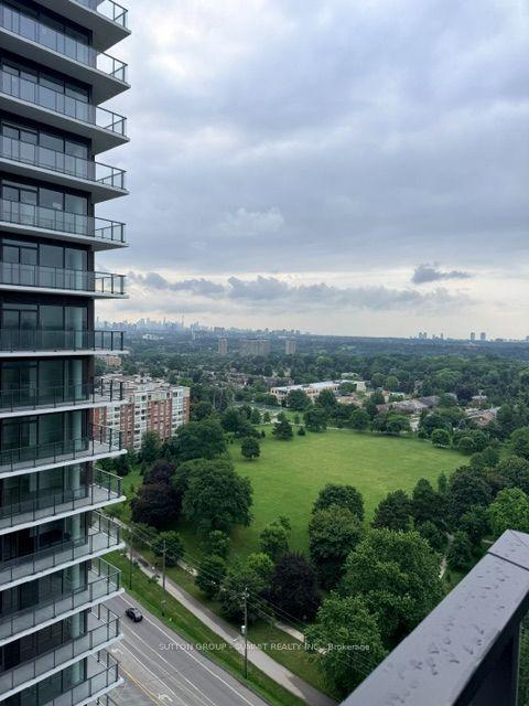 4010-eglinton-avenue-w-toronto-etobicoke-ontario-w13722762