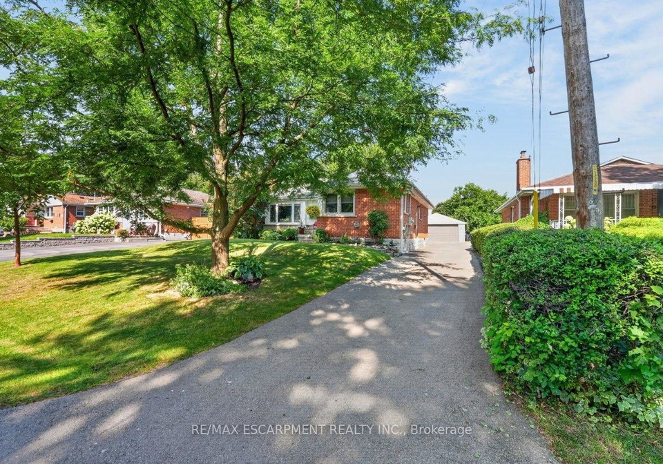 465-springbank-crescent-burlington-ontario-w13722970