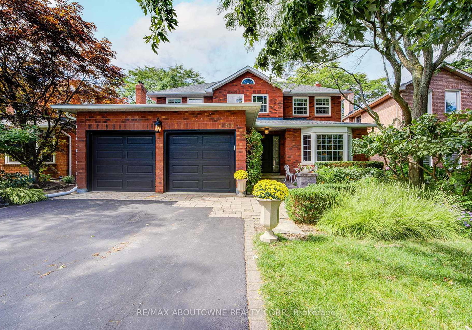 1511-stoneybrook-trail-oakville-ontario-w13722998