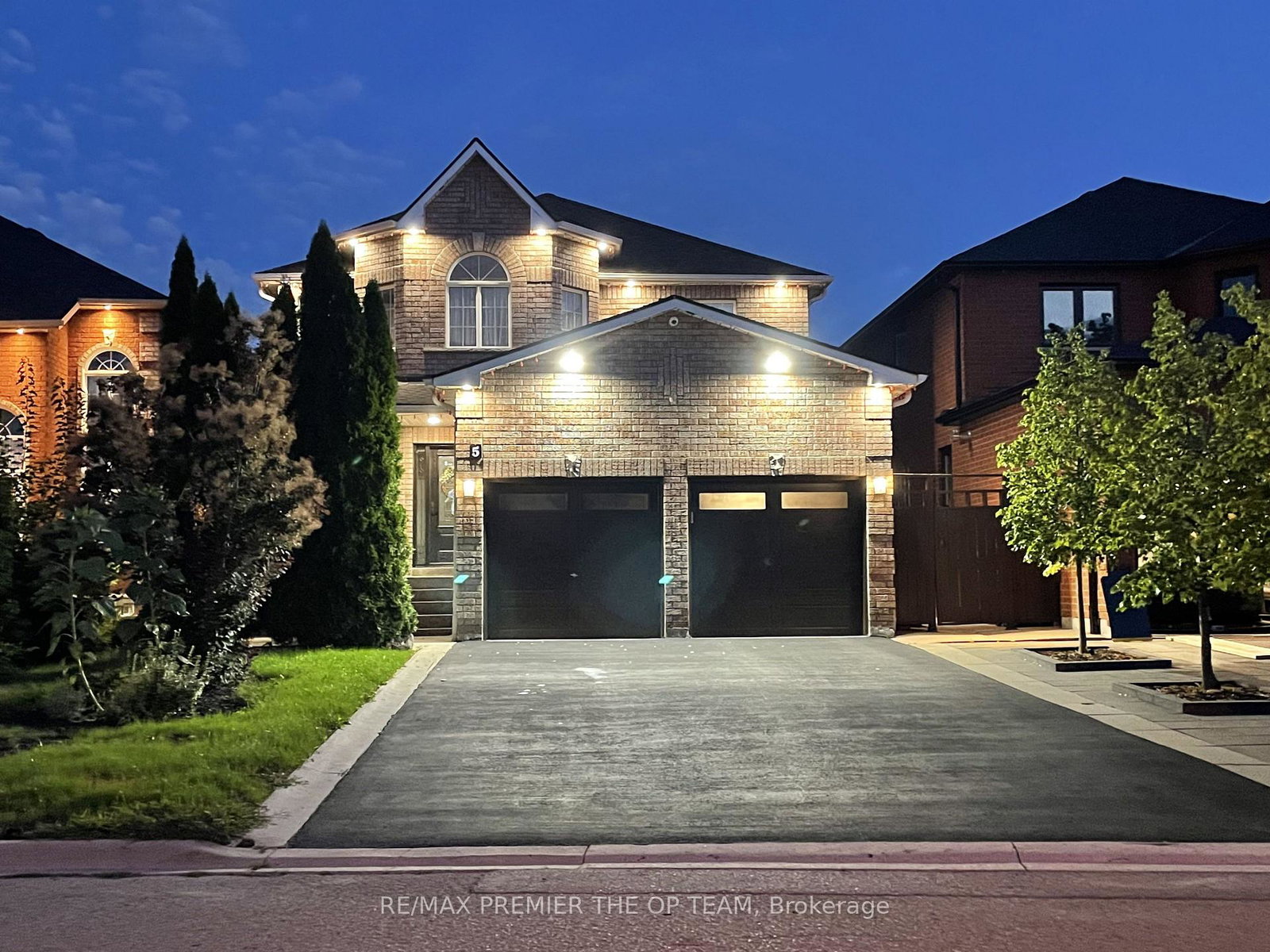 5-southbury-manor-drive-caledon-ontario-w13723136