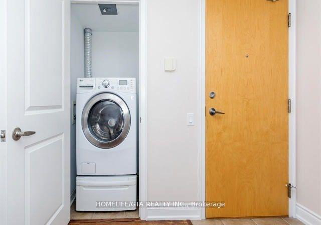 1040-the-queensway-avenue-toronto-etobicoke-ontario-w13723174