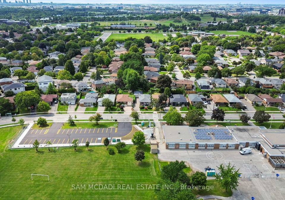 248-wellesworth-drive-toronto-etobicoke-ontario-w13723244