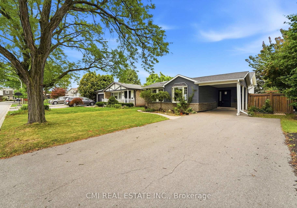 677-lomond-crescent-burlington-ontario-w13723452