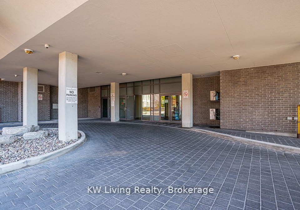 16-mcadam-avenue-toronto-north-york-ontario-w13723458