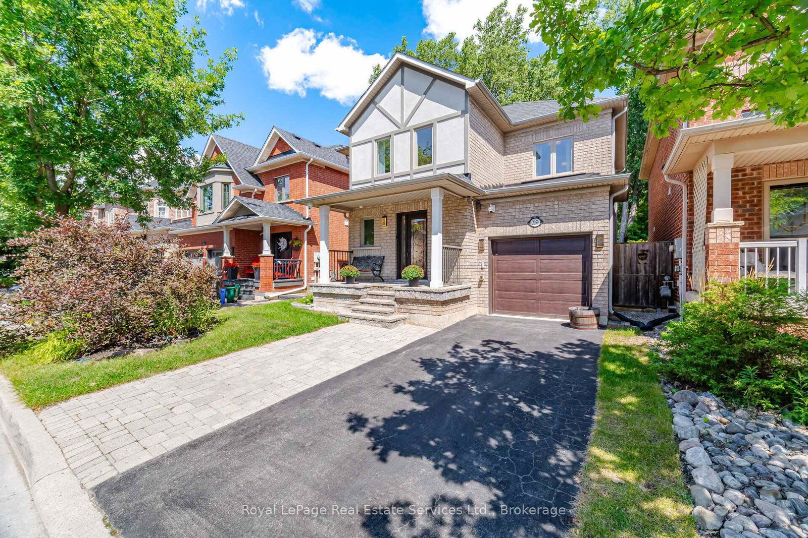 2259-empire-crescent-burlington-ontario-w13723548