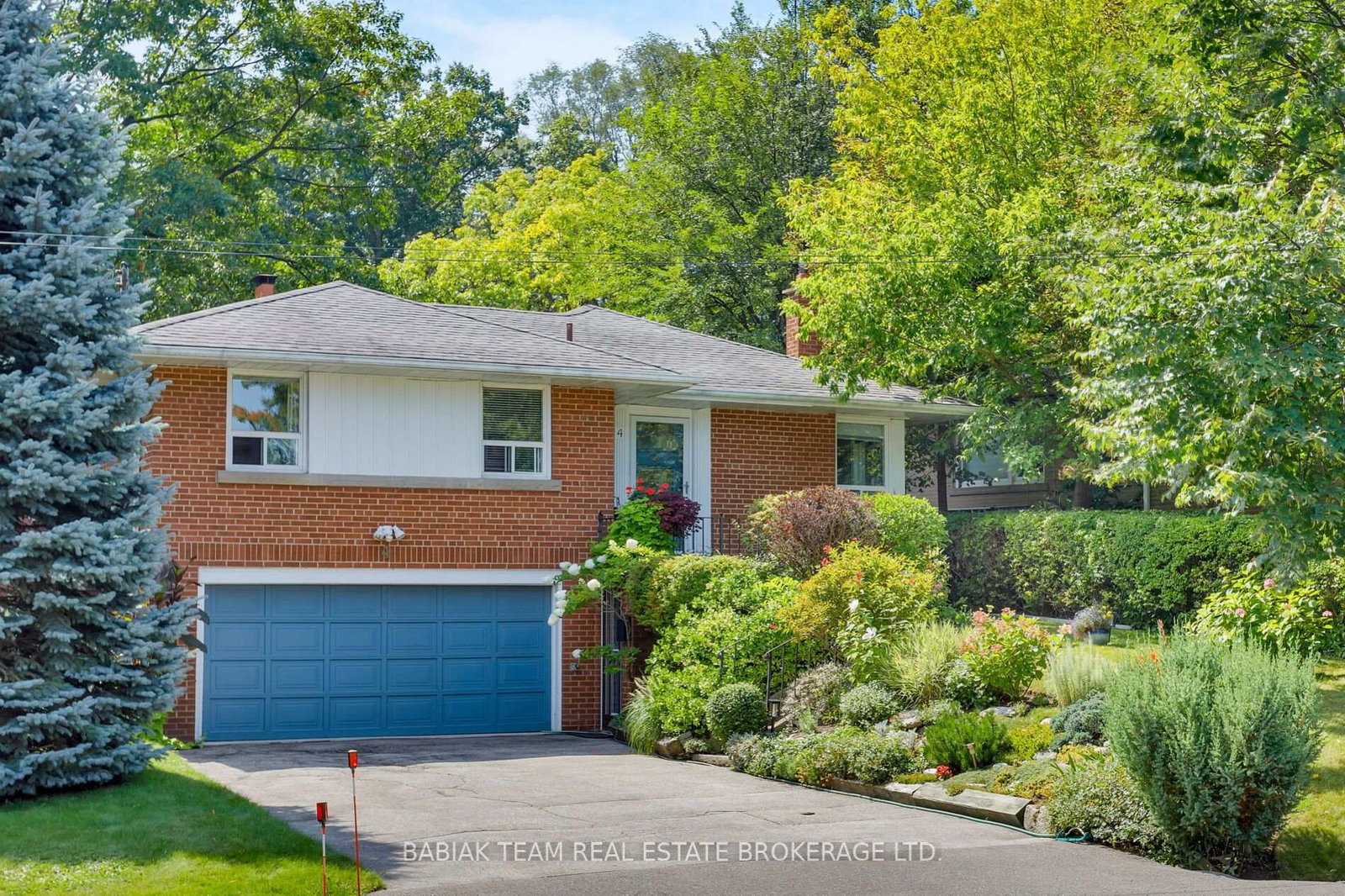 4-ivy-lea-crescent-toronto-etobicoke-ontario-w13723626