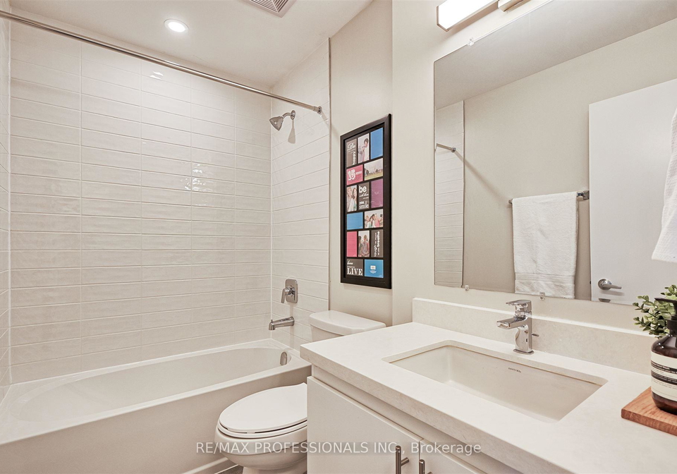 62-dixfield-drive-toronto-etobicoke-ontario-w13723630