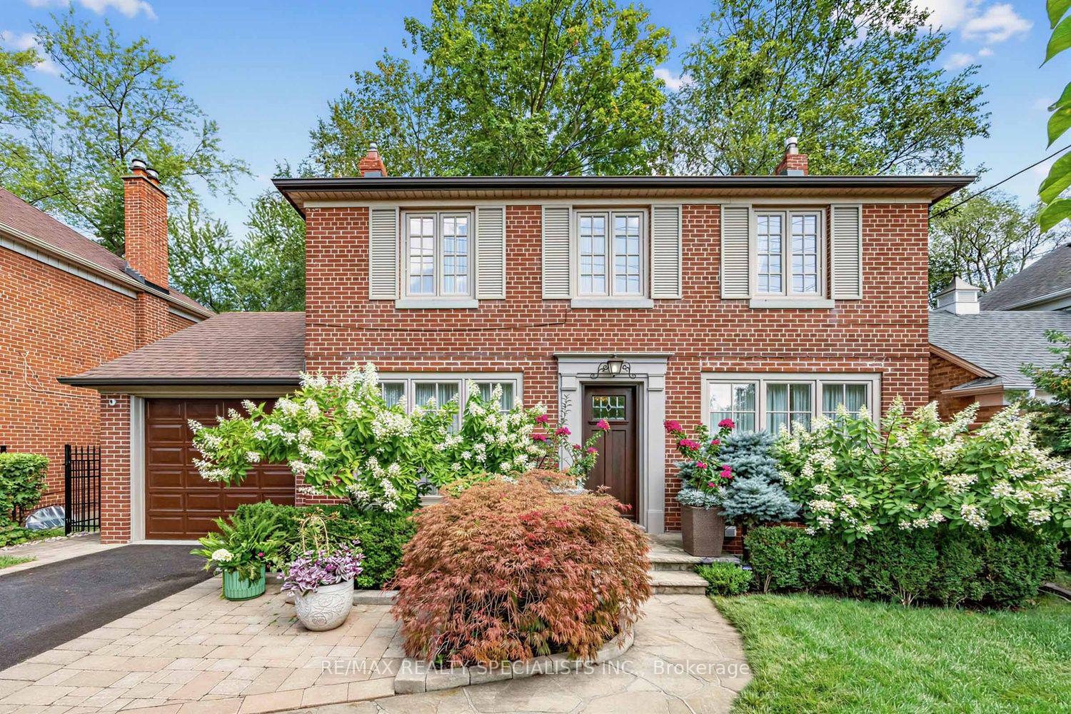 1211-royal-york-road-toronto-etobicoke-ontario-w13723730