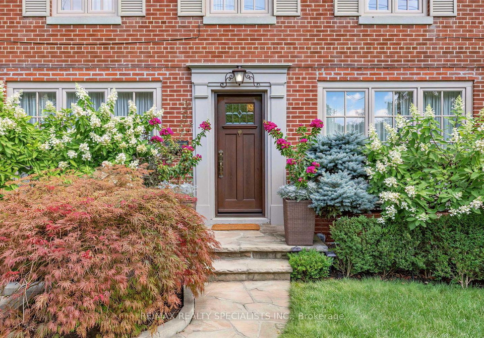 1211-royal-york-road-toronto-etobicoke-ontario-w13723730