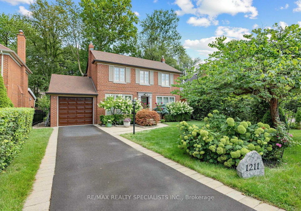 1211-royal-york-road-toronto-etobicoke-ontario-w13723730
