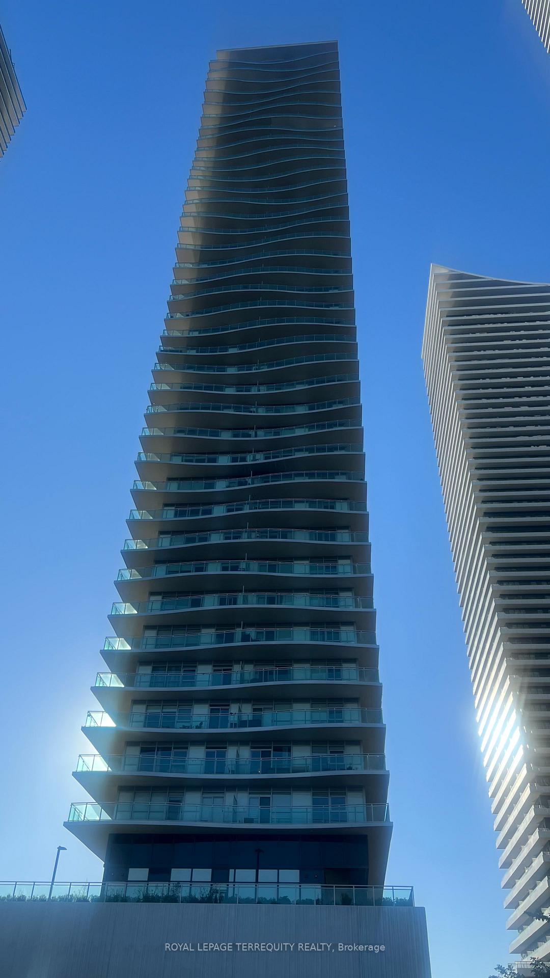 33-shore-breeze-drive-toronto-etobicoke-ontario-w13723776