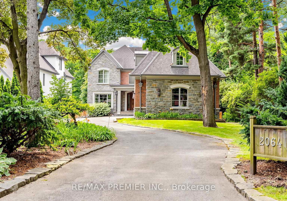 2064-dickson-road-mississauga-ontario-w13723862