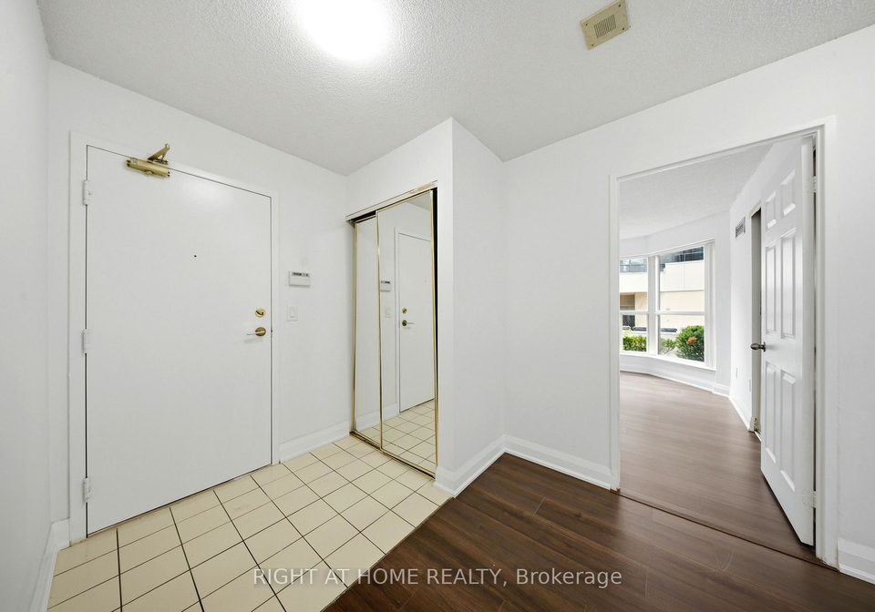 335-webb-drive-mississauga-ontario-w13723978