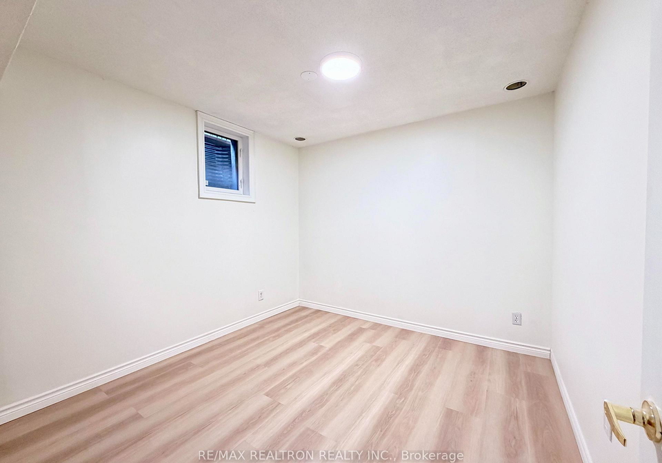3948-midhurst-lane-mississauga-ontario-w13724014