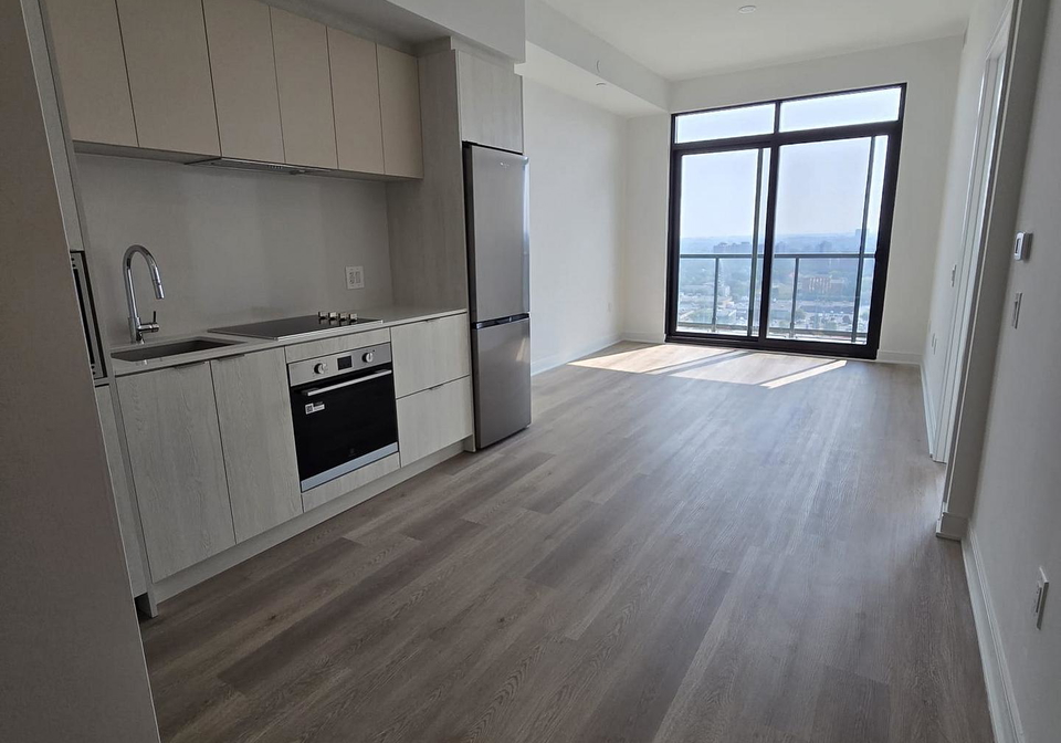 86-dundas-street-e-mississauga-ontario-w13724030