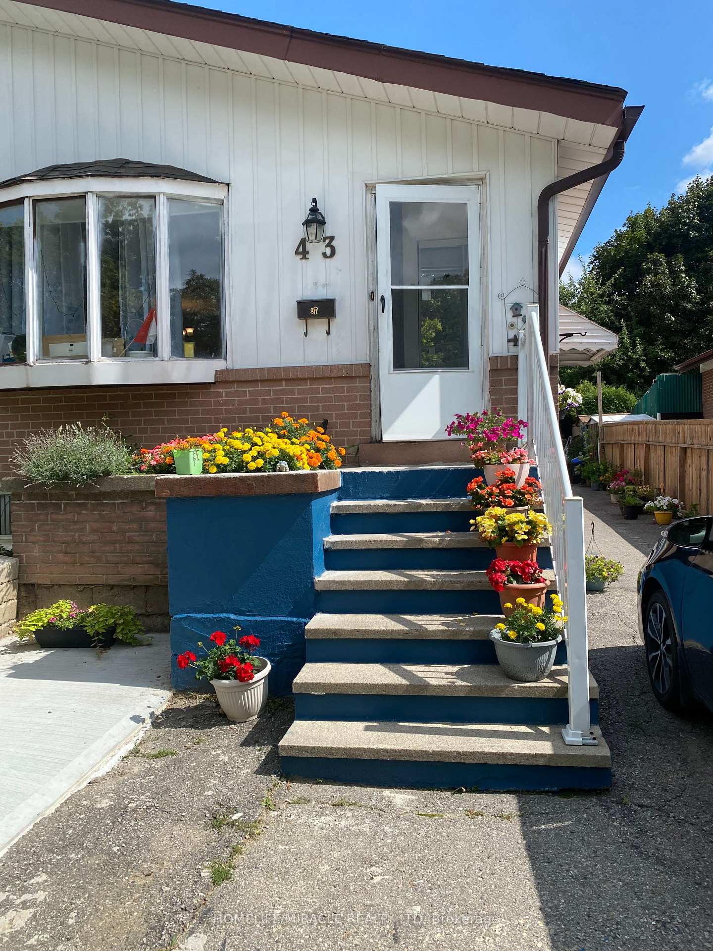 43-corby-crescent-brampton-ontario-w13724146