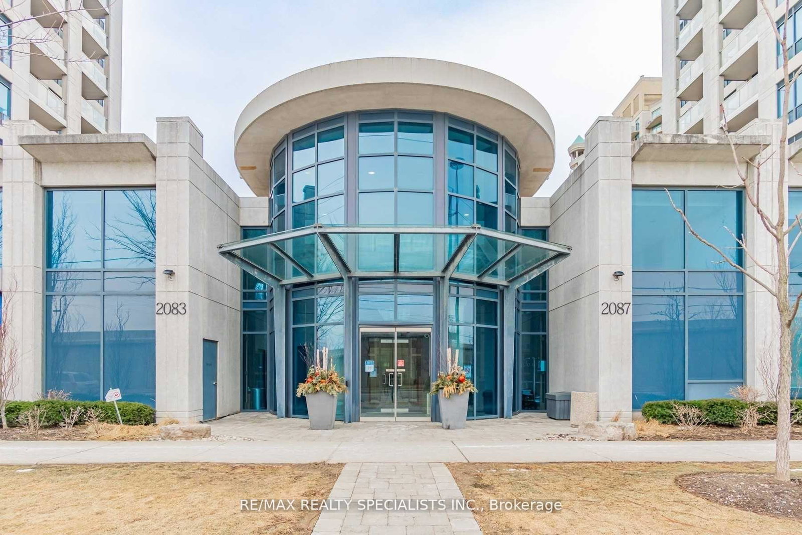 2083-lake-shore-boulevard-w-toronto-etobicoke-ontario-w13724282