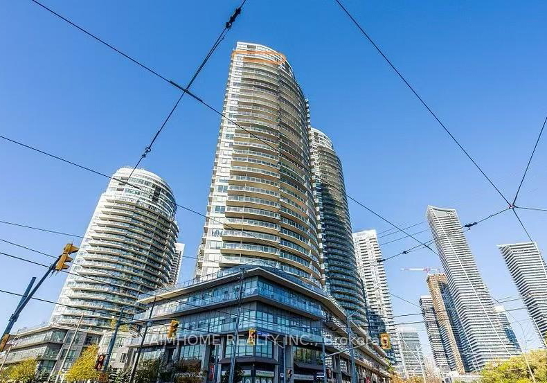 2240-lakeshore-boulevard-w-toronto-etobicoke-ontario-w13724380
