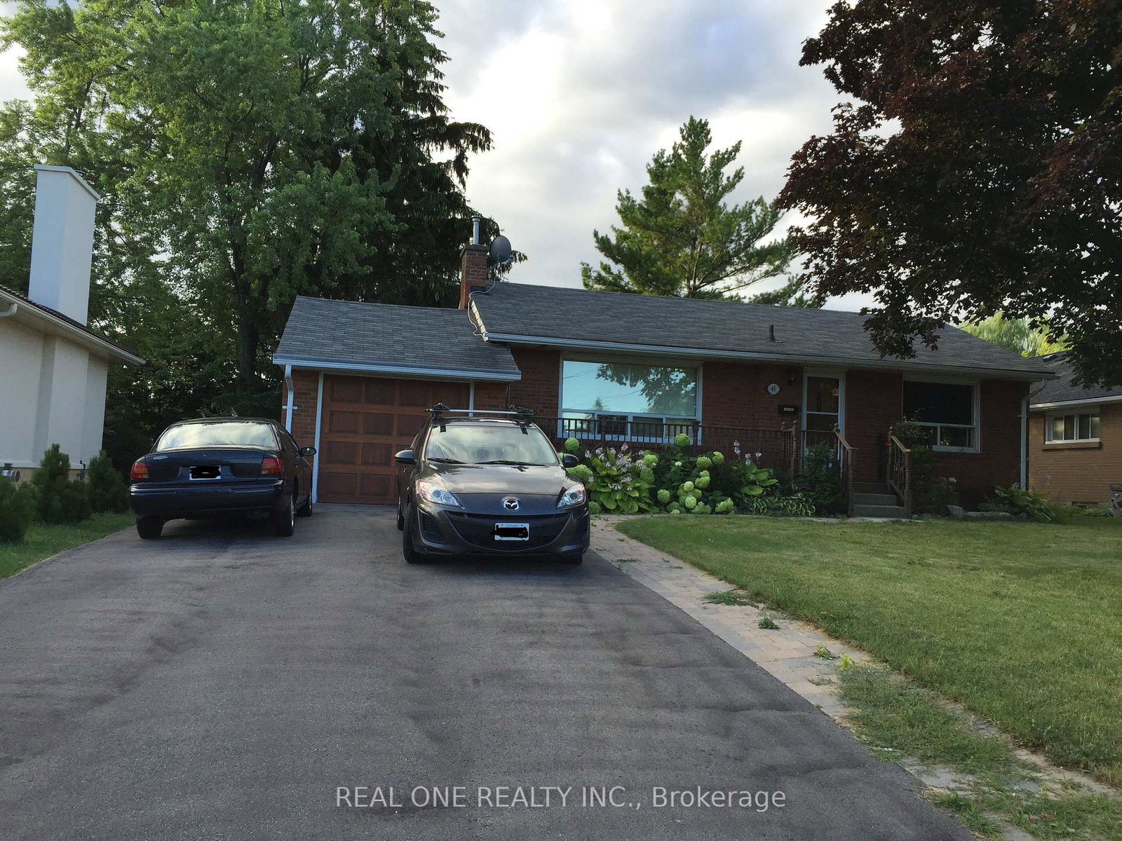 45-river-road-mississauga-ontario-w13724916