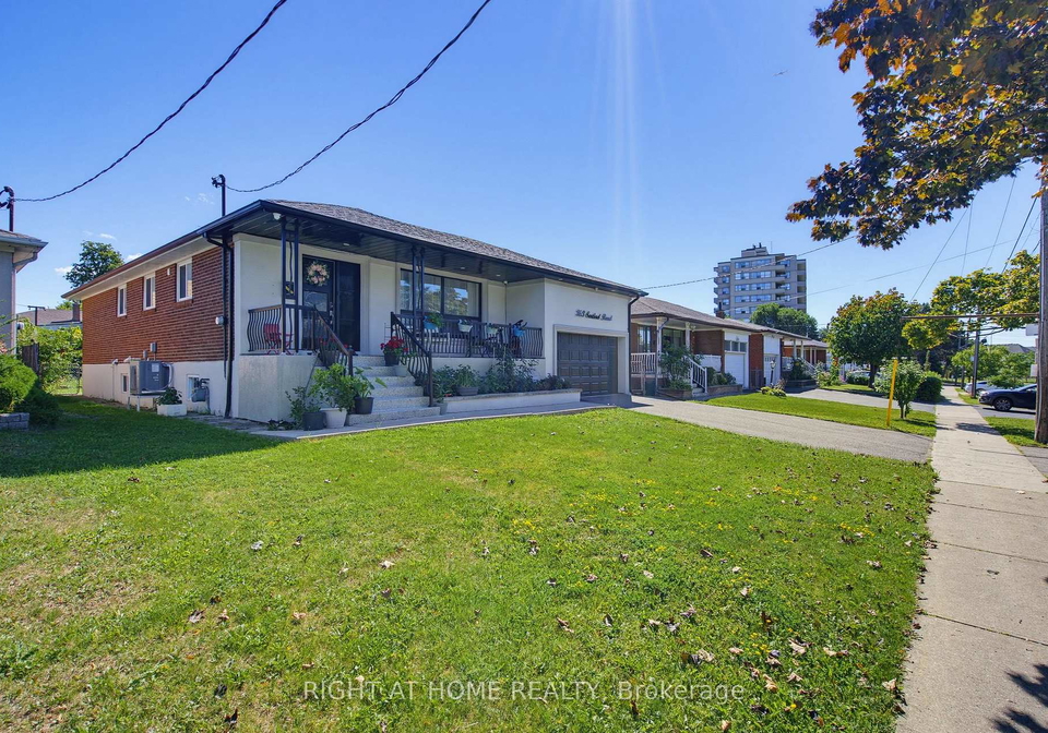 363-sentinel-road-toronto-york-ontario-w13724942