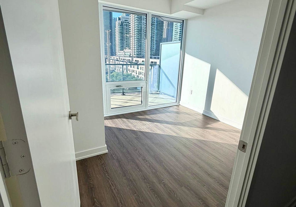 448-burnhamthorpe-road-mississauga-ontario-w13724946