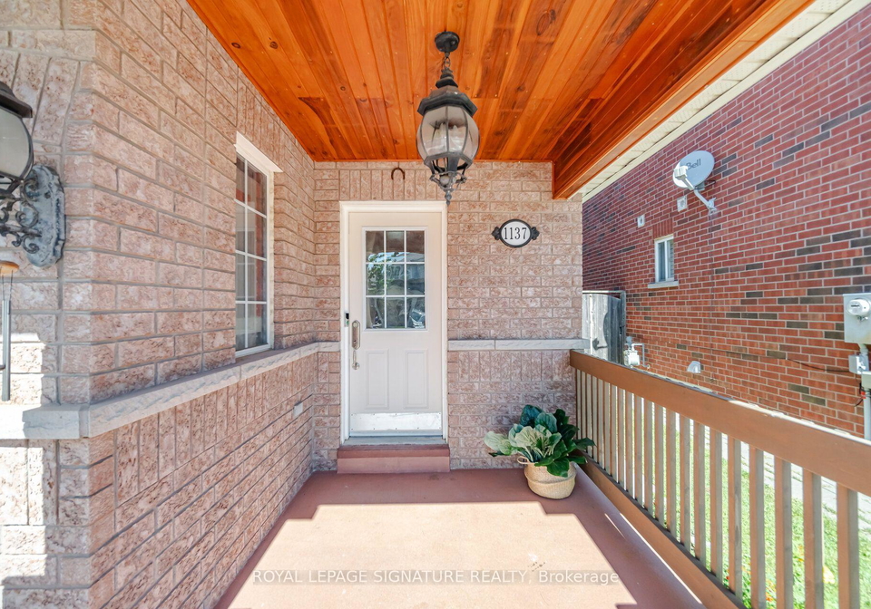 1137-houston-drive-milton-ontario-w13724976