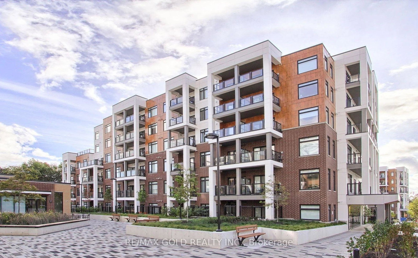 135-canon-jackson-drive-toronto-north-york-ontario-w13724982