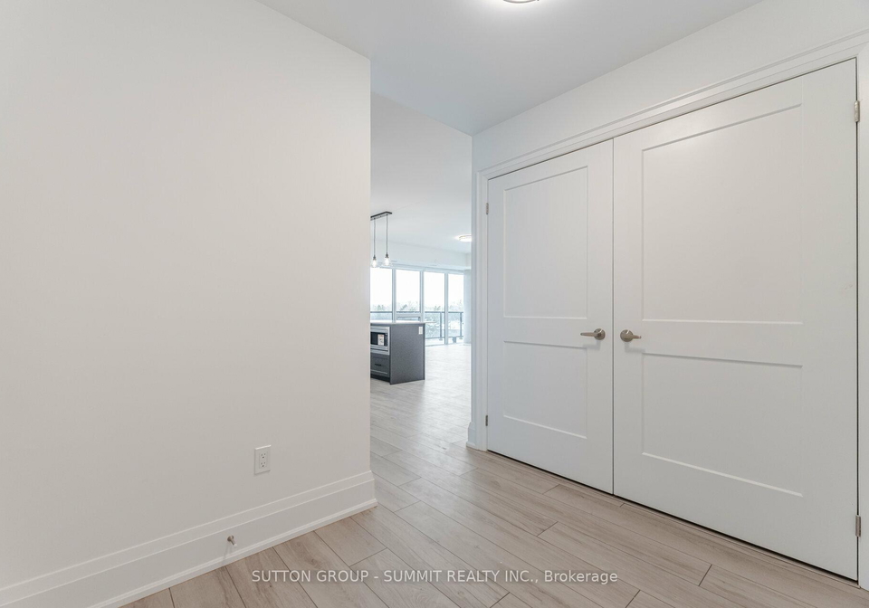1035-southdown-road-mississauga-ontario-w13725228