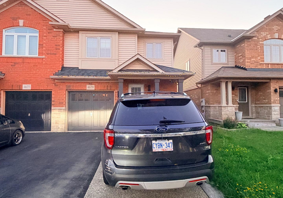 4679-thomas-alton-boulevard-burlington-ontario-w13725388
