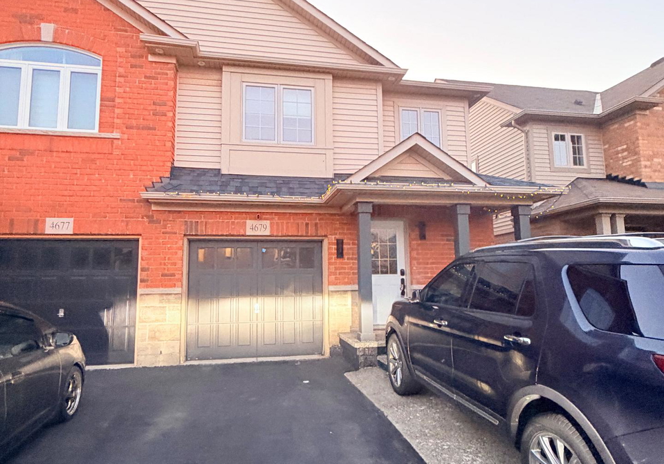 4679-thomas-alton-boulevard-burlington-ontario-w13725388