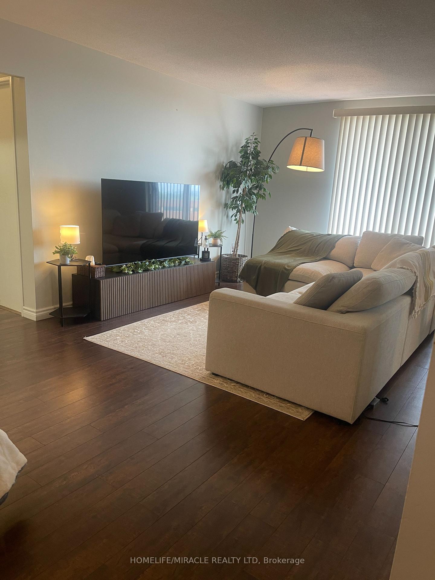 3555-derry-road-e-mississauga-ontario-w13725474