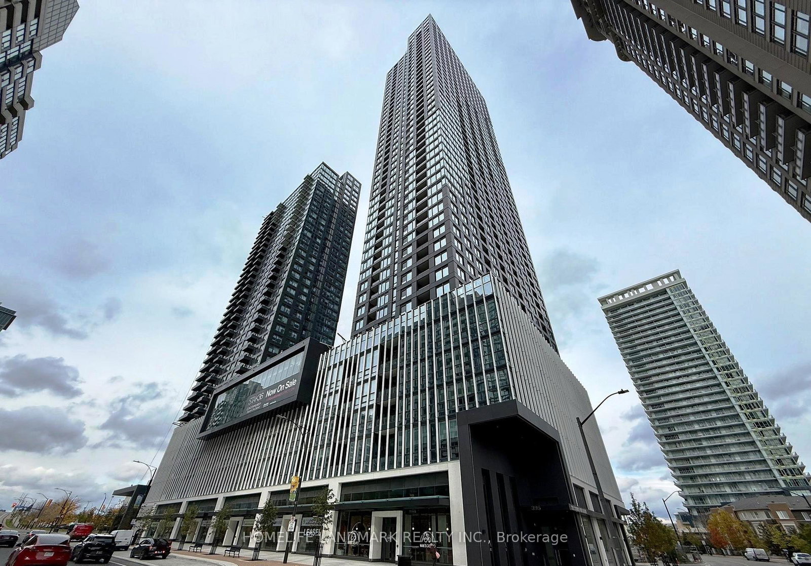 395-square-one-drive-mississauga-ontario-w13725536