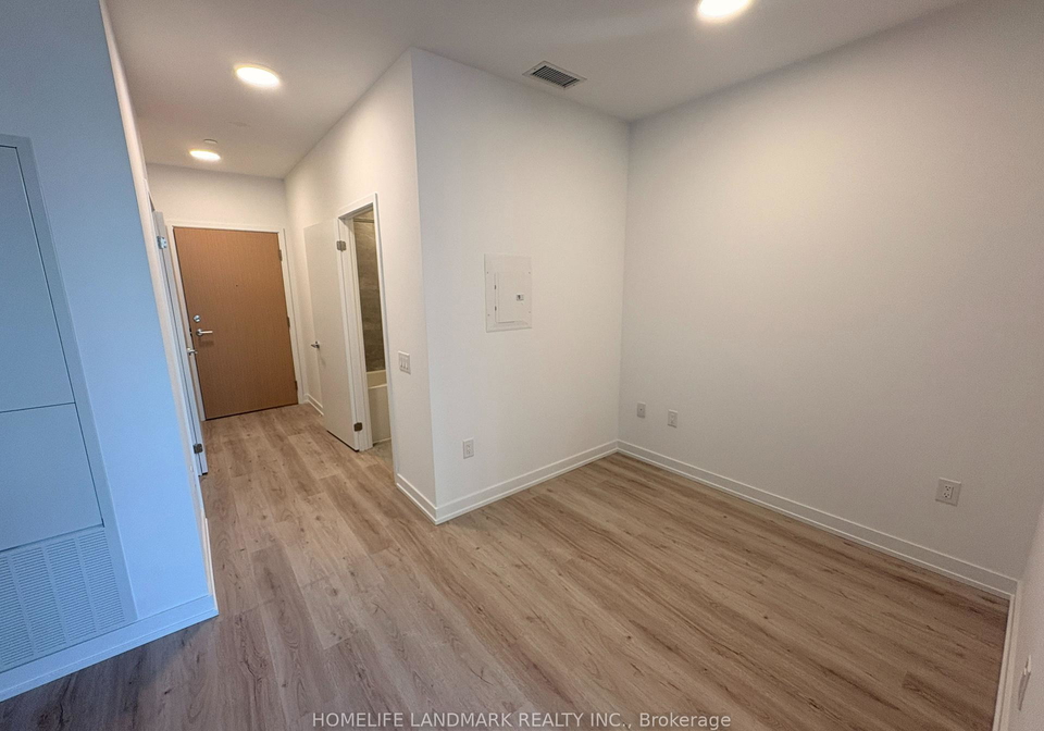 395-square-one-drive-mississauga-ontario-w13725536