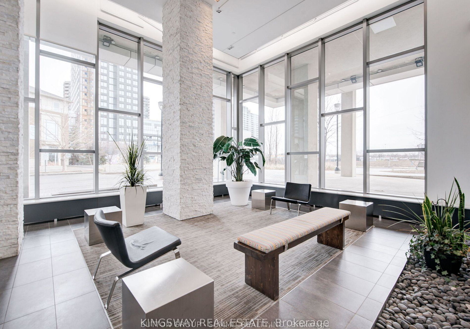 360-square-one-drive-mississauga-ontario-w13725560