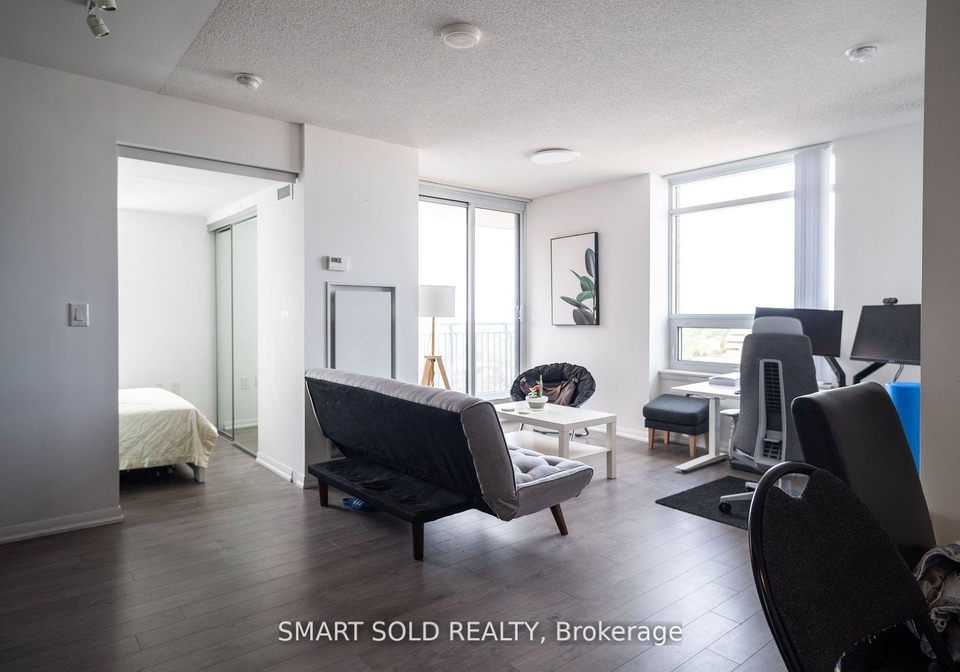 3091-dufferin-street-toronto-north-york-ontario-w13725696
