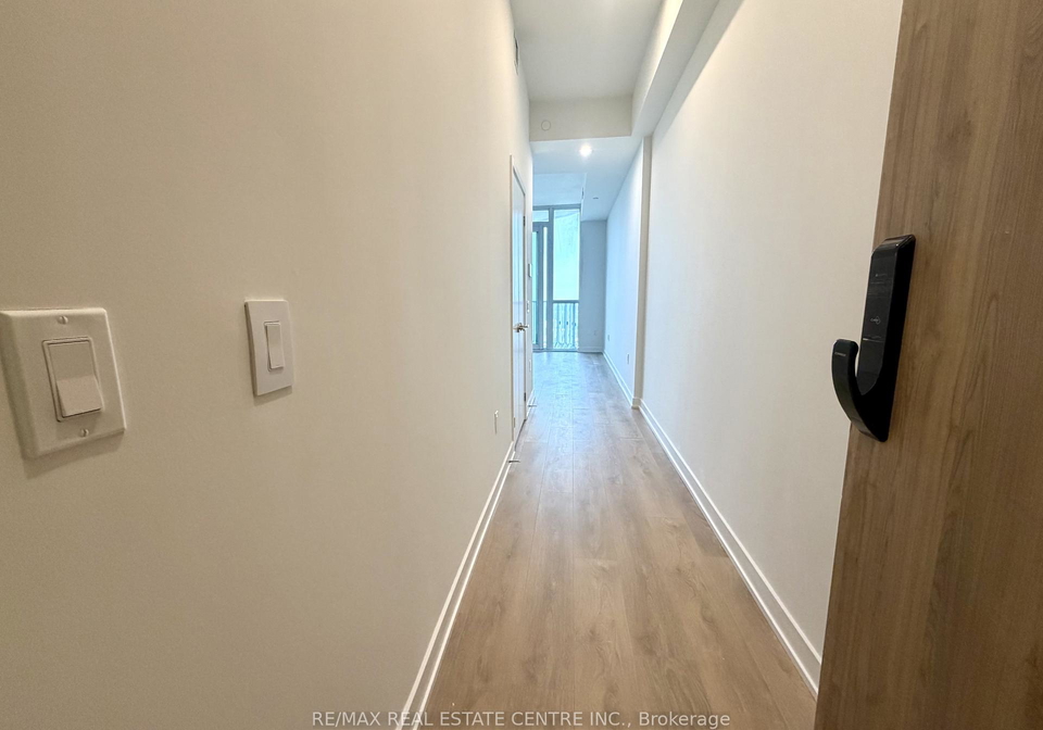 1-fairview-road-e-mississauga-ontario-w13726072