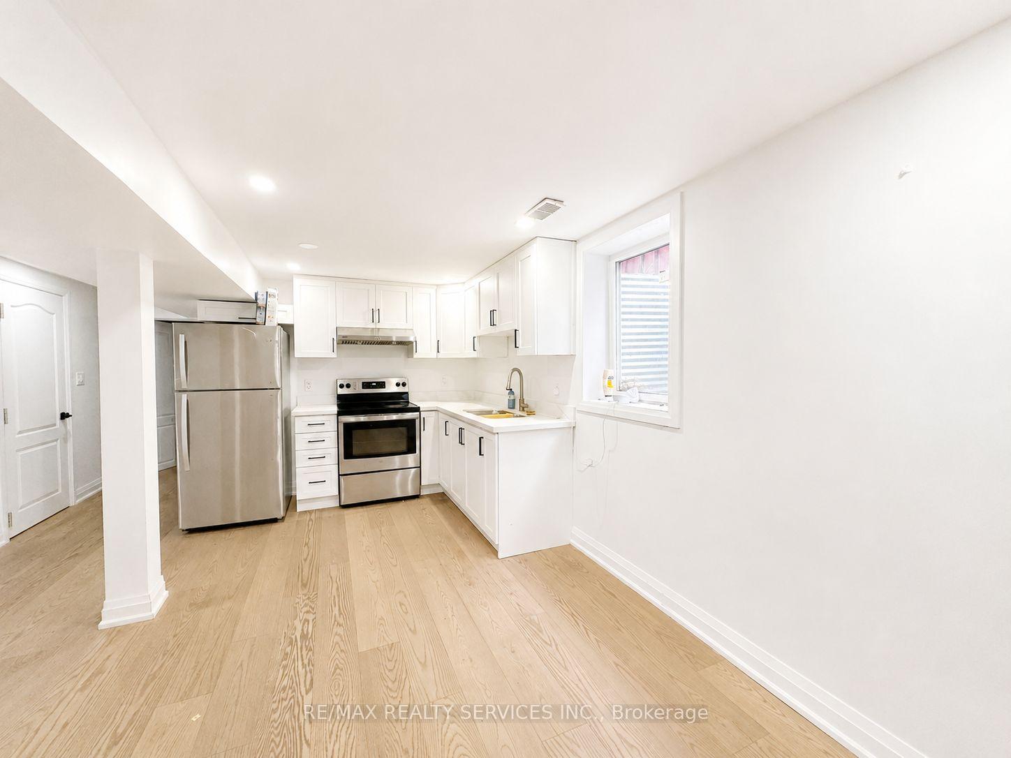 32-trewartha-crescent-brampton-ontario-w13726114