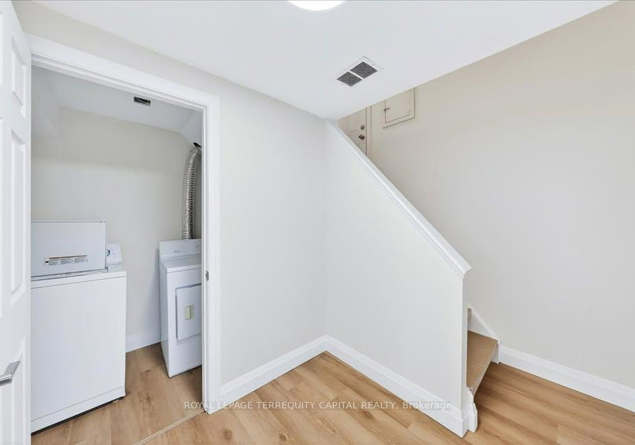 65-glenmanor-drive-oakville-ontario-w13726134