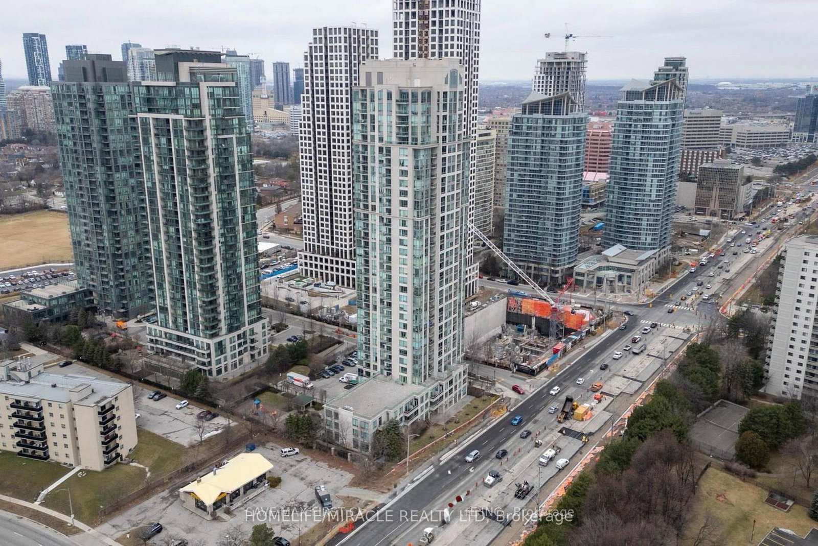 3504-hurontario-street-mississauga-ontario-w13726186