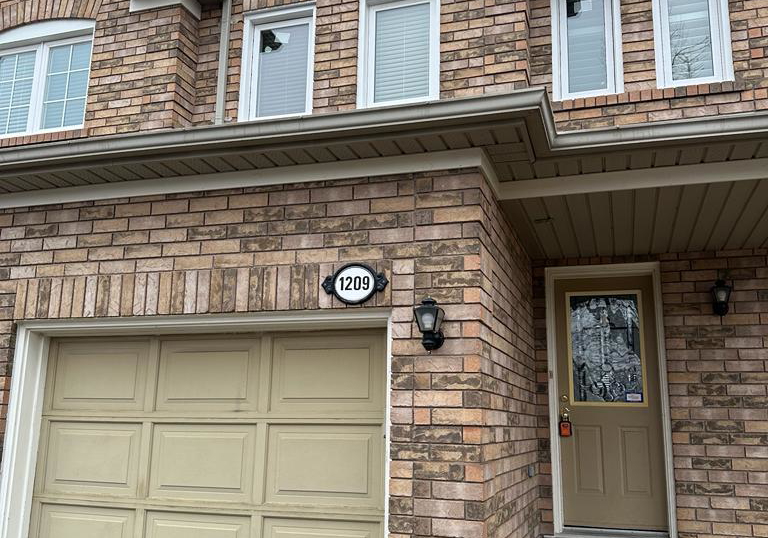 1209-quest-circle-mississauga-ontario-w13726294