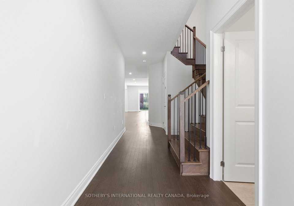 32-bermondsey-way-brampton-ontario-w13726752