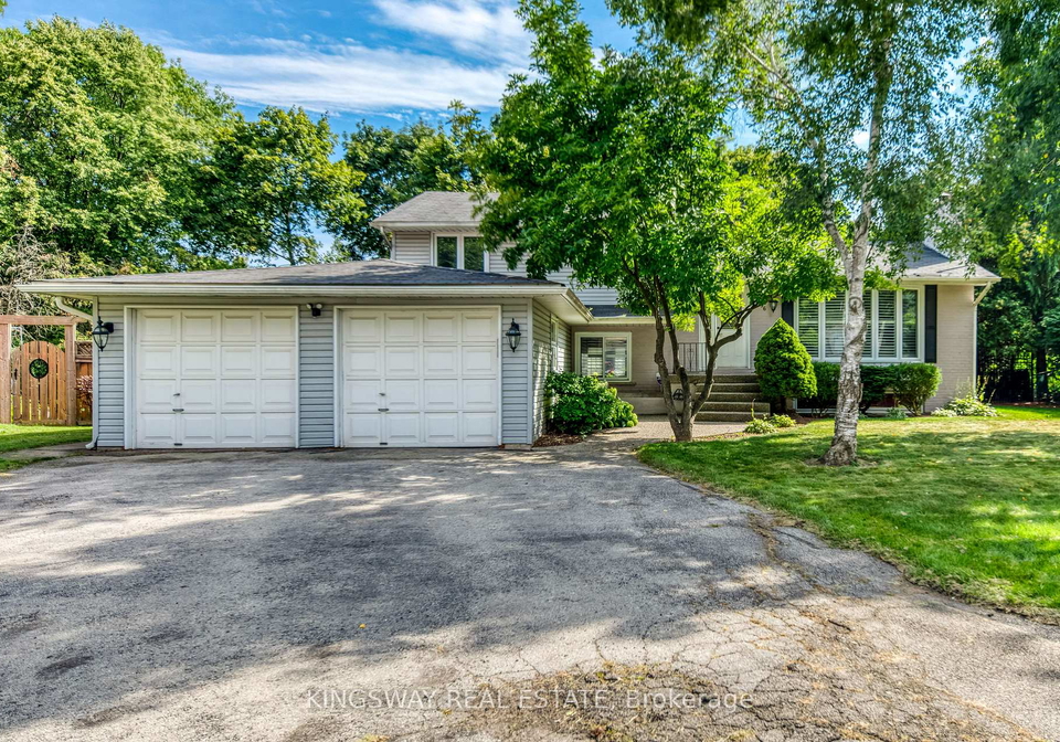 2096-salvator-boulevard-oakville-ontario-w13726964