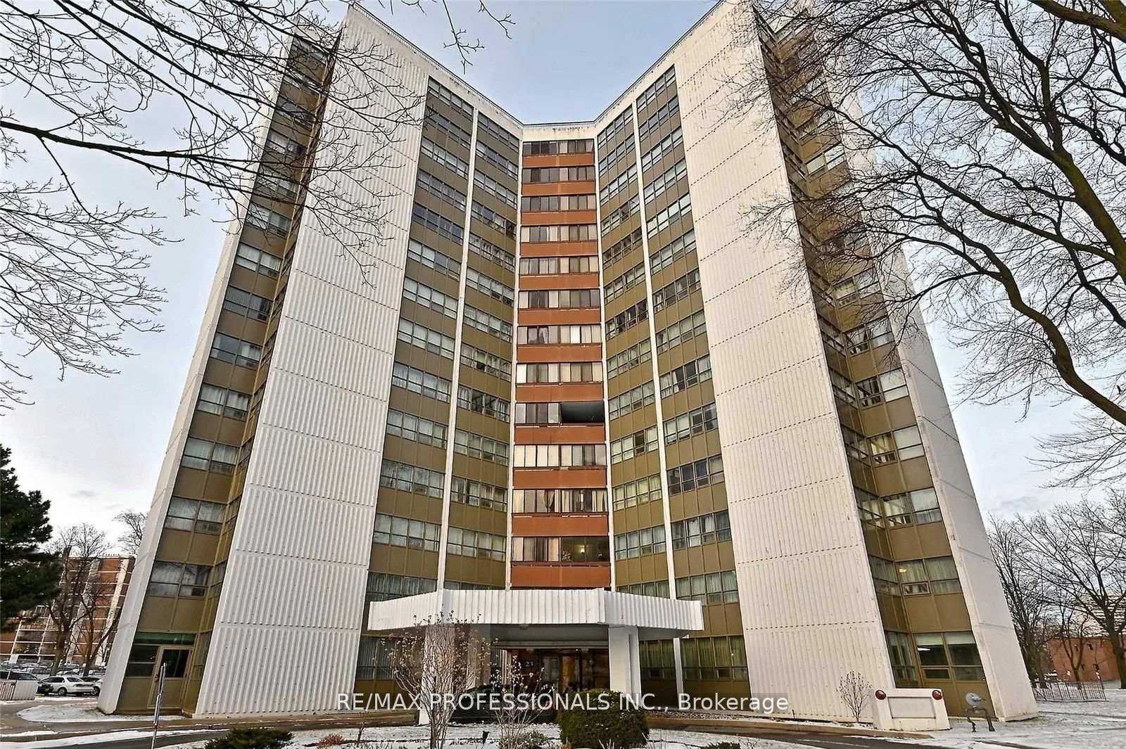 2323-confederation-parkway-mississauga-ontario-w13727136