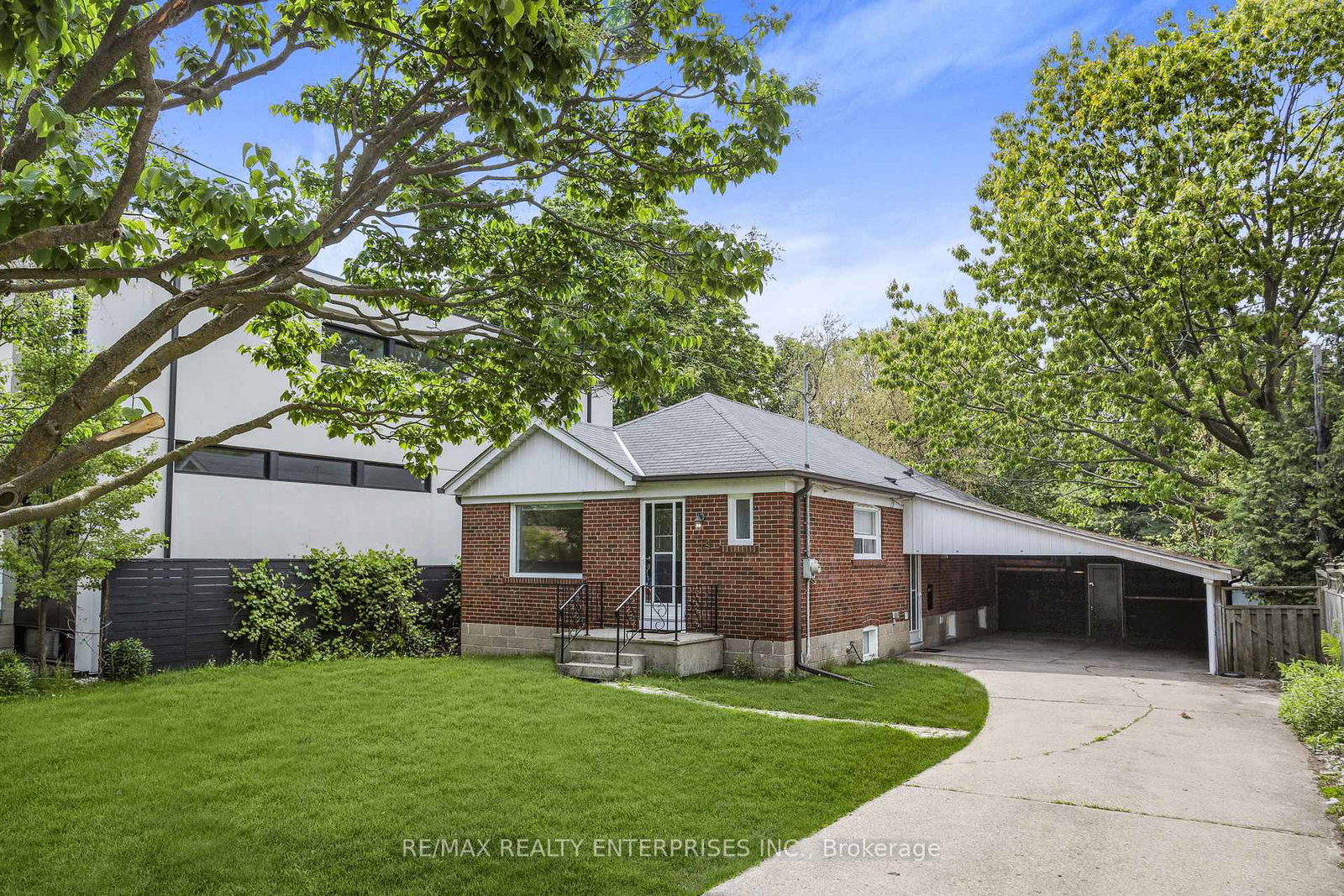 15-delroy-drive-toronto-etobicoke-ontario-w13727388