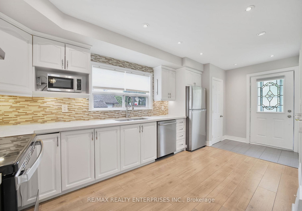 15-delroy-drive-toronto-etobicoke-ontario-w13727388